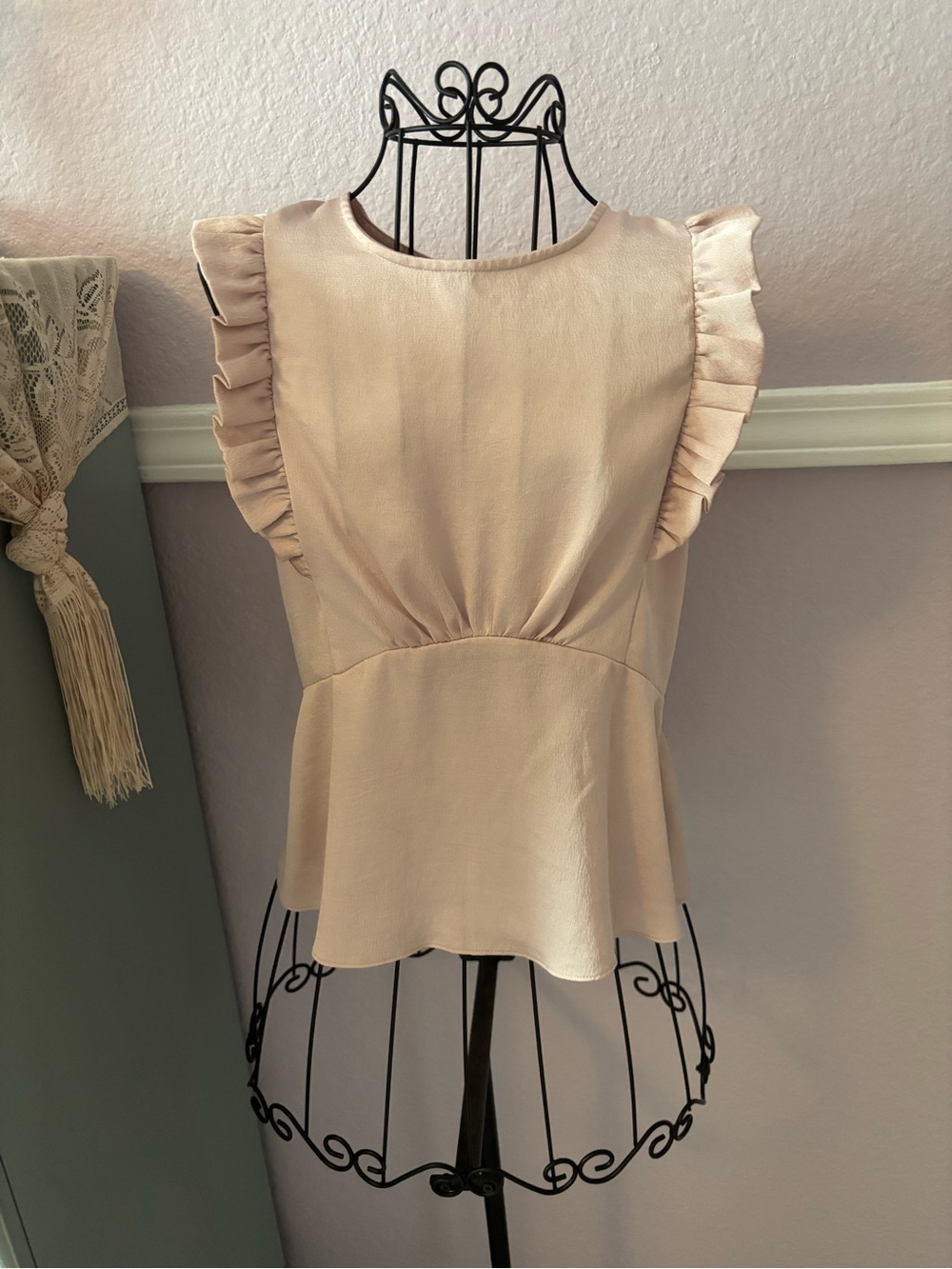 Women’s Express Ruffle Sleeve Peplum Top Size XS